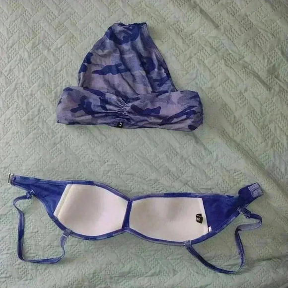 DKNY 2 peaces swimsuit size s - Picture 2 of 3